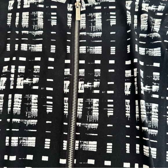 MICHAEL Michael Kors Black and White Patterned Long Sleeve Midi Dress - Picture 6 of 8